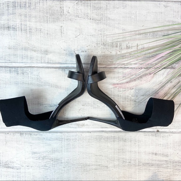 Steve Madden Black High Heel Marcey Sandal - Picture 4 of 7